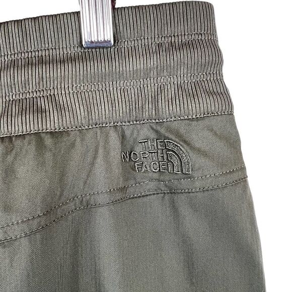 THE NORTH FACE Aphrodite Skort in Dark Olive Green Size XL = 16 - 18 - Picture 5 of 15